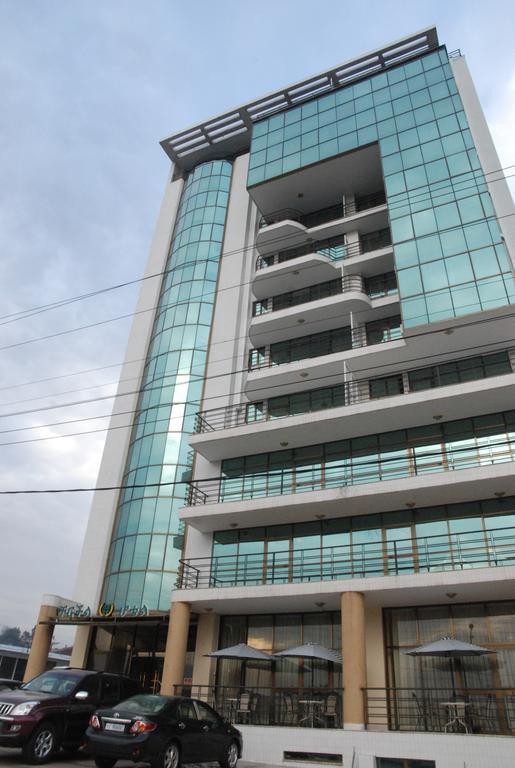 Churchill Addis Ababa Hotel Buitenkant foto